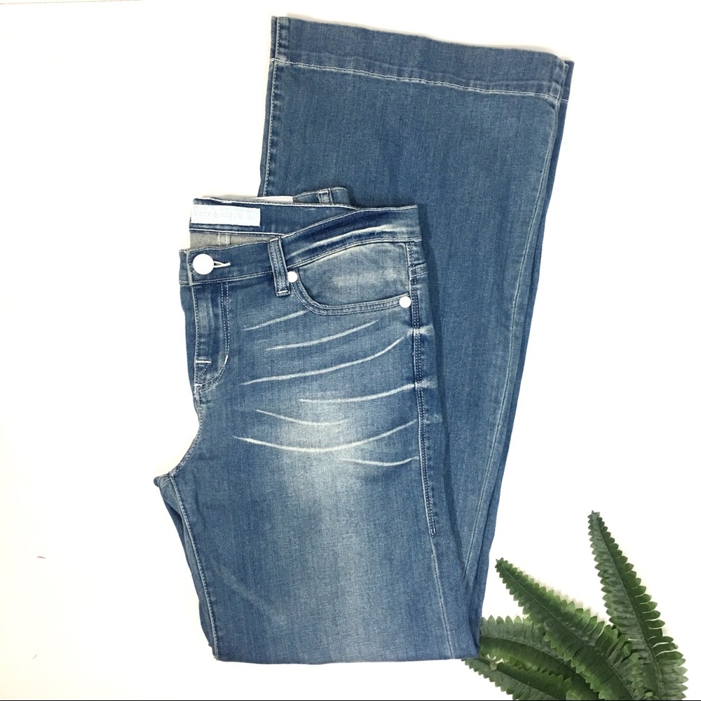 Rock & Republic Ace Wide Leg Light Wash Boho Jeans